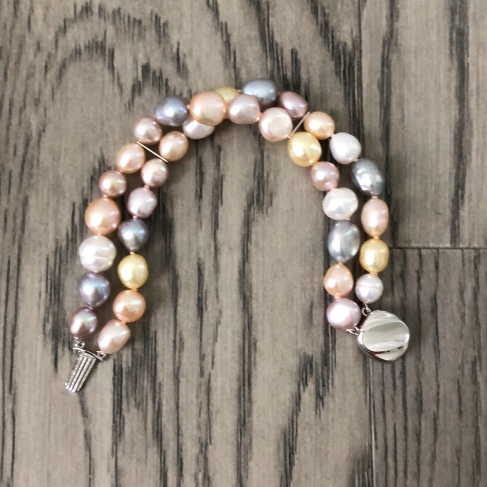 Bernie Robbins fresh water pearl bracelet